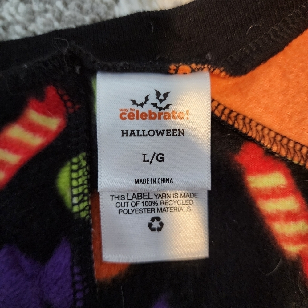 Way To Celebrate Halloween Pet Dog Shirt Black Orange All-over Candy Print EUC L - Picture 7 of 9